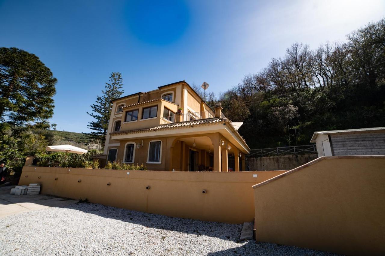 Villa Con Piscina Privata A 2 Kilometri Da Tropea 가스포니 외부 사진
