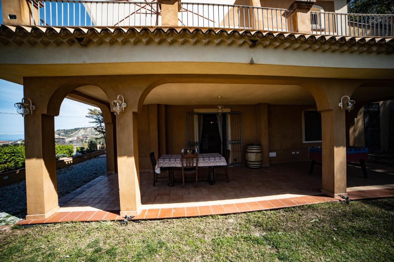 Villa Con Piscina Privata A 2 Kilometri Da Tropea 가스포니 외부 사진
