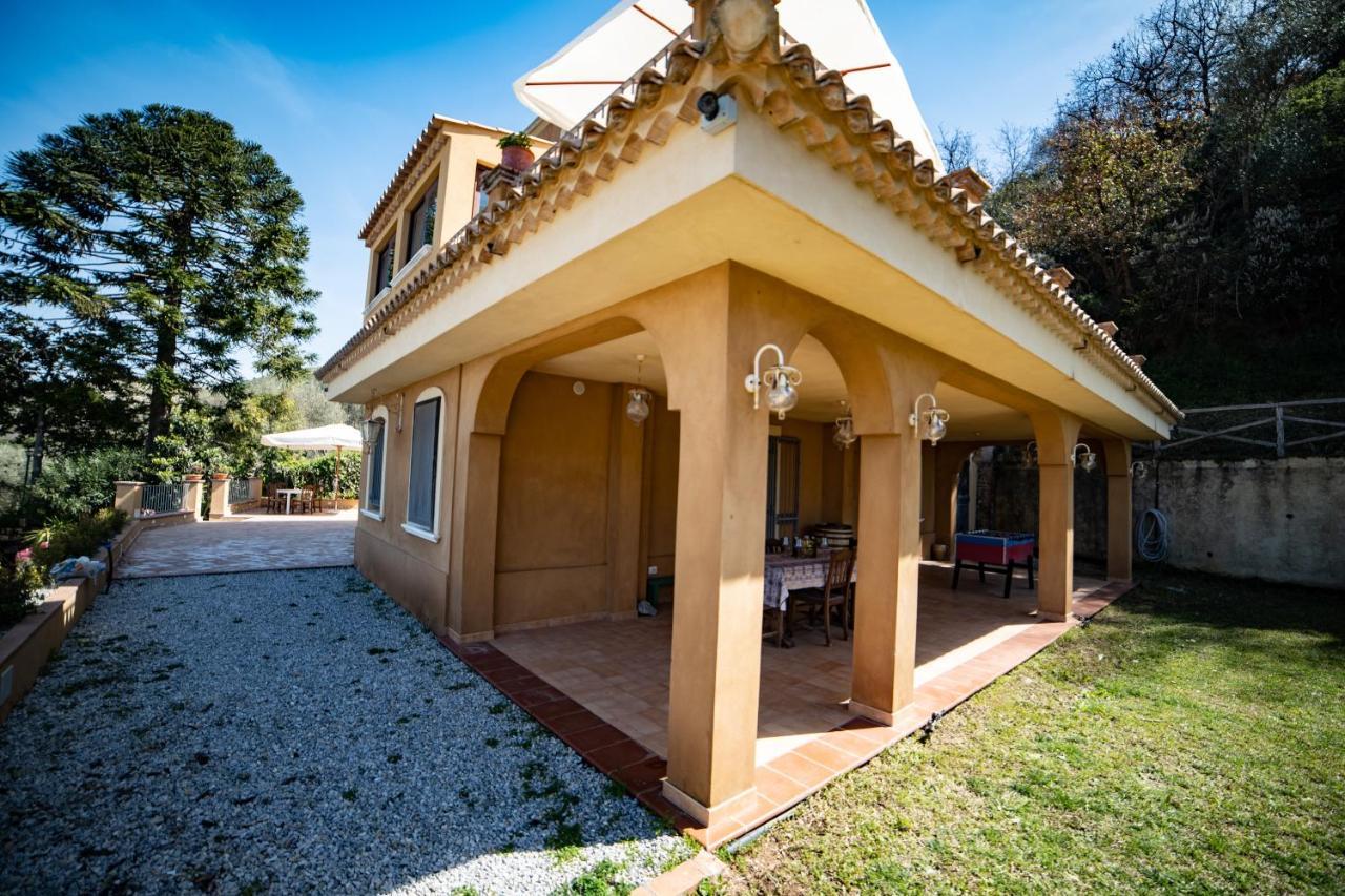 Villa Con Piscina Privata A 2 Kilometri Da Tropea 가스포니 외부 사진