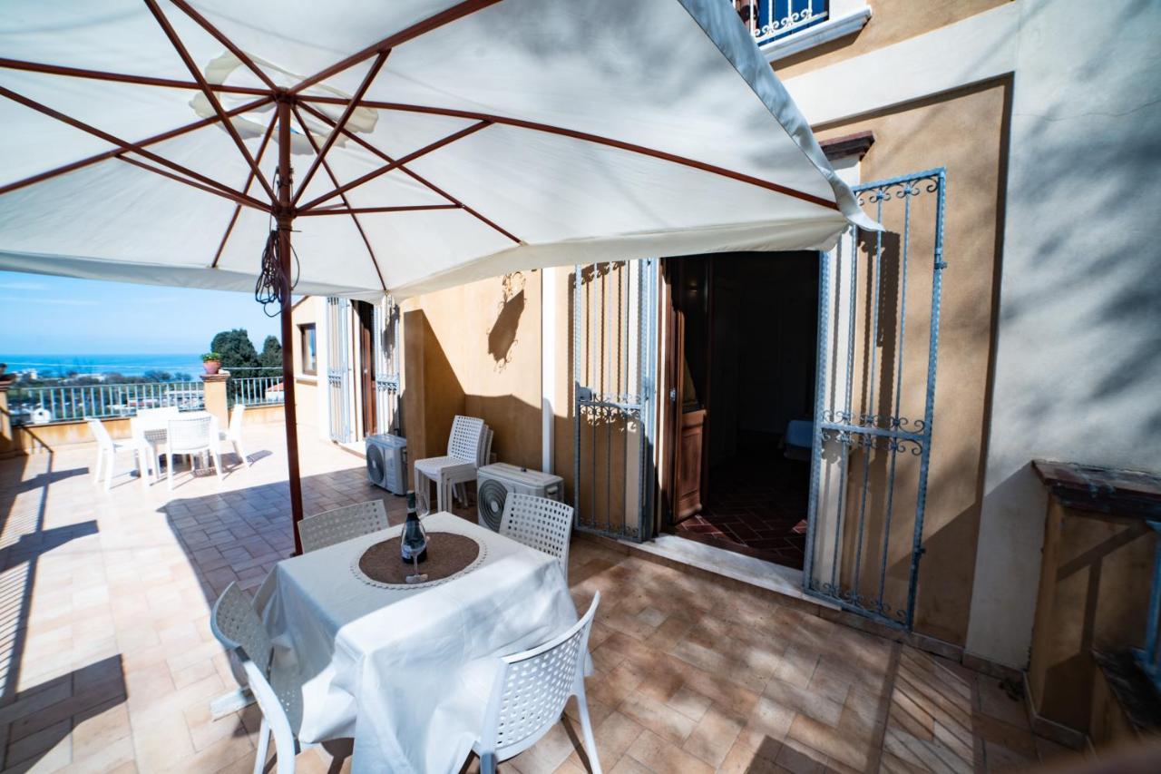 Villa Con Piscina Privata A 2 Kilometri Da Tropea 가스포니 외부 사진